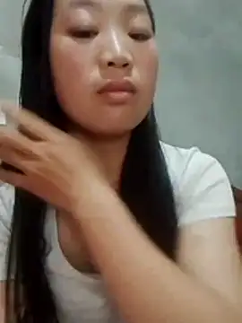 Miu la online show from 25, 2, 2026