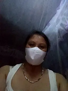 Snapshot of Heylen_hooo chatting on 20, 4, 2026 Heylen hooo online show from 20, 4, 2026
