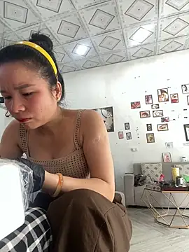 Ivy Trix2 online show from 27, 3, 2026