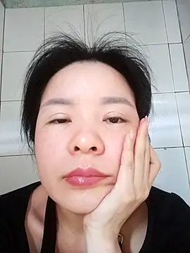 Snapshot of Ivy_Trix2 chatting on 5, 5, 2026 Ivy Trix2 online show from 5, 5, 2026
