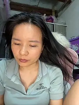 Snapshot of Ivy_Trix2 chatting on 6, 5, 2026 Ivy Trix2 online show from 6, 5, 2026