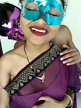 Sweet Cpl  online show from 9, 4, 2026