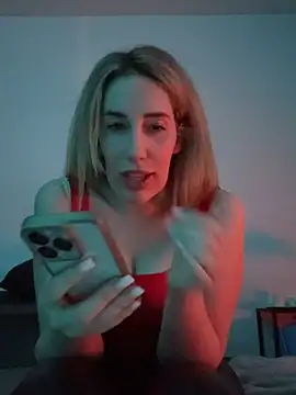 Snapshot of JuliaPrivat chatting on 1, 3, 2026 JuliaPrivat online show from 1, 3, 2026