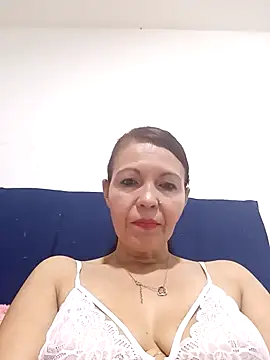 celeste kiss  online show from 11, 4, 2026