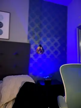 Snapshot of LilyBauer chatting on 21, 4, 2026 LilyBauer online show from 21, 4, 2026