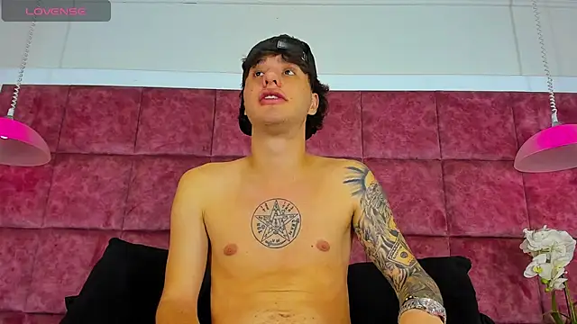 EXCLUSIVE8 online show from 6, 3, 2026