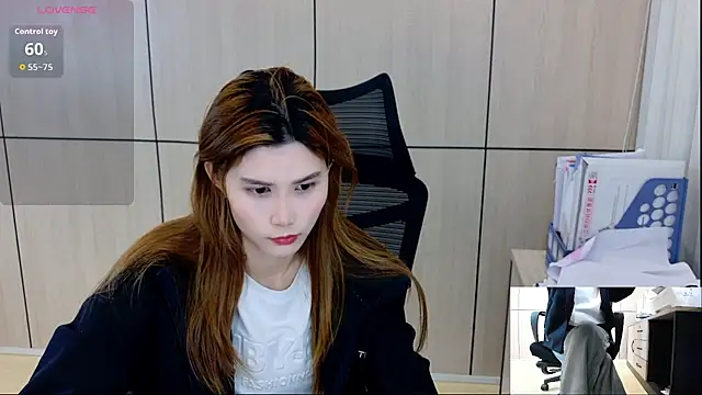 Snapshot of zhen-68 chatting on 6, 5, 2026 zhen-68 online show from 6, 5, 2026