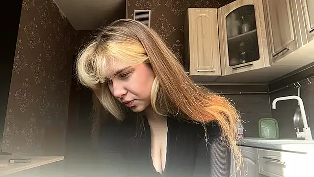 ShariLappas online show from 25, 3, 2026