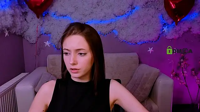 Snapshot of chloe_ley chatting on 28, 6, 2026 chloe ley online show from 28, 6, 2026