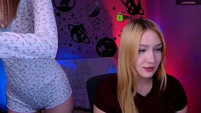 Snapshot of chloe_ley chatting on 1, 7, 2026 chloe ley online show from 1, 7, 2026
