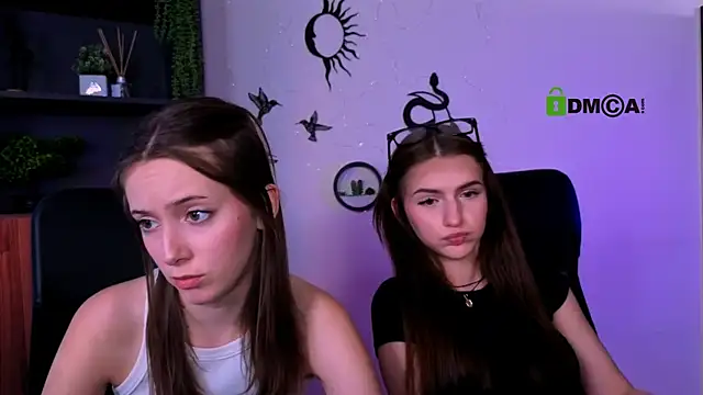 Snapshot of chloe_ley chatting on 15, 7, 2026 chloe ley online show from 15, 7, 2026