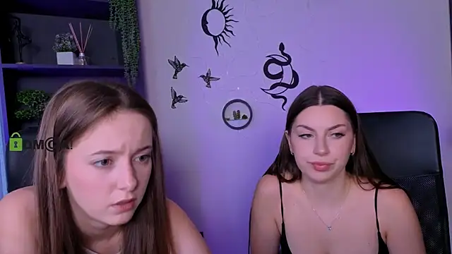 Snapshot of chloe_ley chatting on 22, 7, 2026 chloe ley online show from 22, 7, 2026