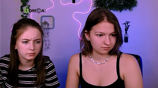 Snapshot of chloe_ley chatting on 28, 7, 2026 chloe ley online show from 28, 7, 2026