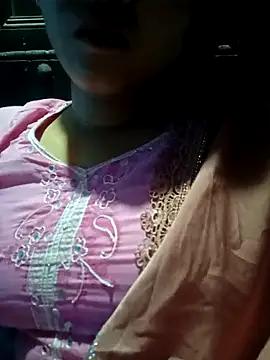 Snapshot of SumonaMoni chatting on 8, 4, 2026 SumonaMoni online show from 8, 4, 2026