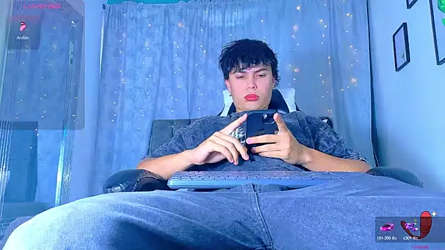 Snapshot of Dantekent chatting on 28, 4, 2026 Dantekent online show from 28, 4, 2026