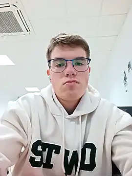 Alejandro27003 online show from 27, 2, 2026