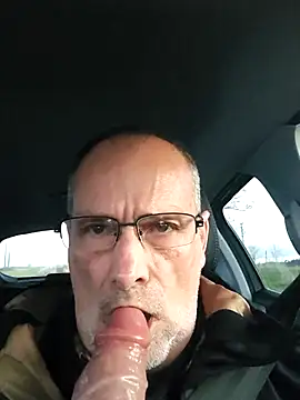 Snapshot of lui8181 chatting on 12, 3, 2026 lui8181 online show from 12, 3, 2026