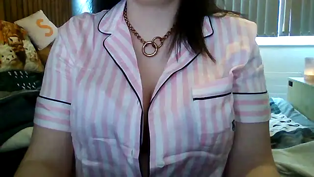 StaceyXOXO online show from 27, 2, 2026