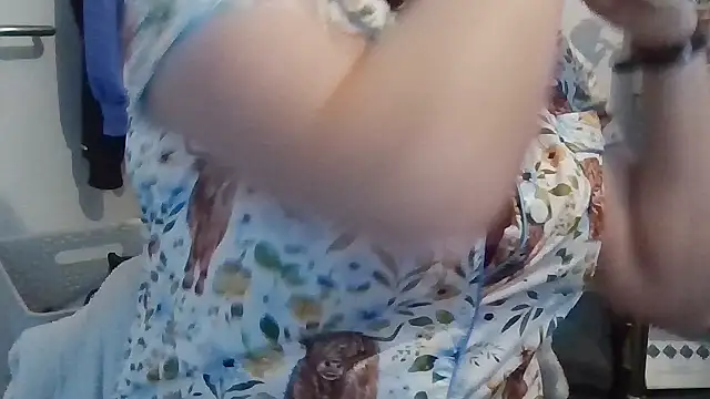 StaceyXOXO online show from 7, 3, 2026