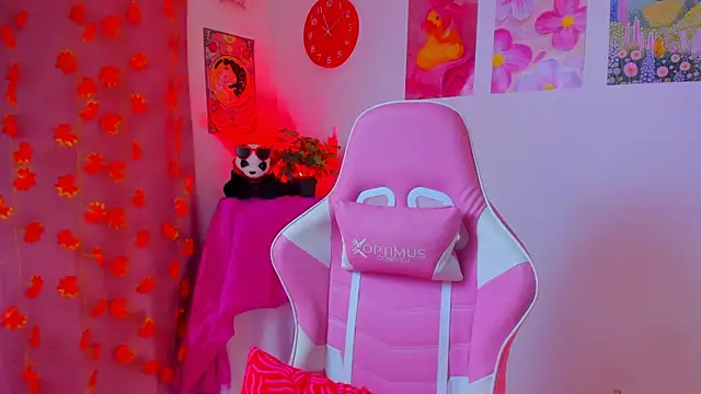 Madeline 21 online show from 1, 4, 2026