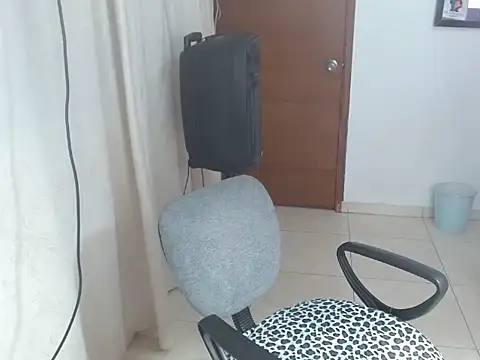 IrisArellano  online show from 10, 3, 2026