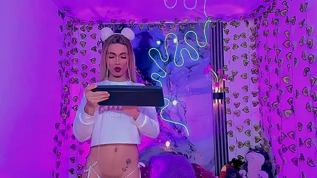 Roxy alexa online show from 15, 7, 2026
