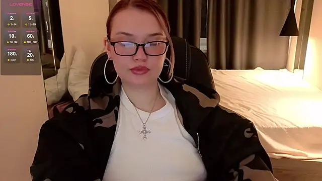 Snapshot of jenice_loveit chatting on 22, 6, 2026 jenice loveit online show from 22, 6, 2026