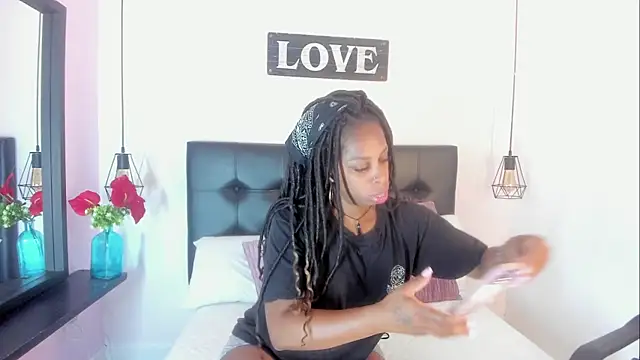 KatallelaMurillo online show from 24, 4, 2026