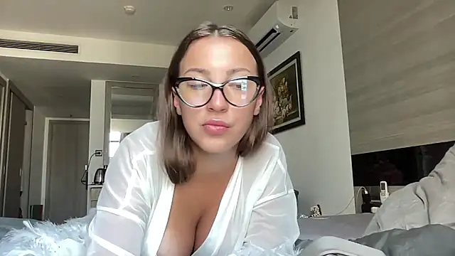 Kit kata online show from 27, 3, 2026