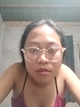 Snapshot of angelpinay44 chatting on 2, 3, 2026 angelpinay44 online show from 2, 3, 2026