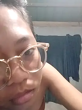 Snapshot of angelpinay44 chatting on 9, 3, 2026 angelpinay44 online show from 9, 3, 2026