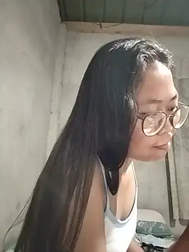 Snapshot of angelpinay44 chatting on 9, 7, 2026 angelpinay44 online show from 9, 7, 2026