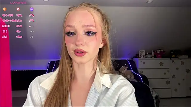 Snapshot of Anika_Socutehe chatting on 17, 7, 2026 Anika Socutehe online show from 17, 7, 2026