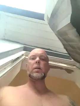 Snapshot of HornyDaddyMuscle chatting on 22, 5, 2026 HornyDaddyMuscle online show from 22, 5, 2026