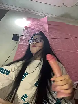 Leeeeiu online show from 10, 4, 2026