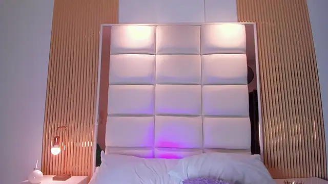 Snapshot of Megaan_Rousee chatting on 1, 4, 2026 Megaan Rousee online show from 1, 4, 2026