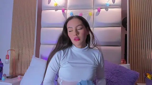 Snapshot of Megaan_Rousee chatting on 3, 4, 2026 Megaan Rousee online show from 3, 4, 2026