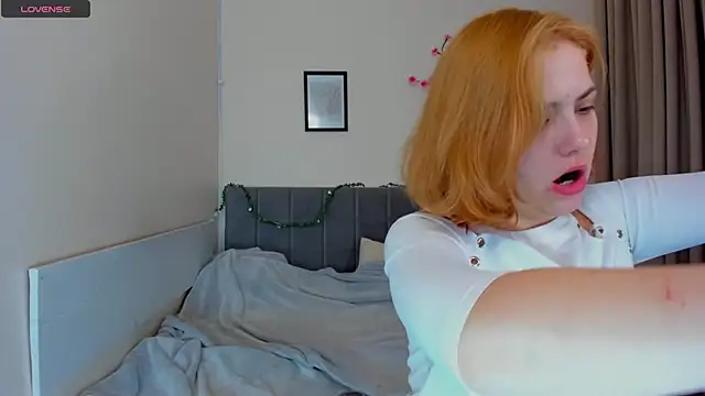 DellaRows online show from 10, 4, 2026