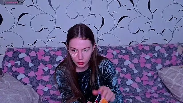 Snapshot of Luxwyverna chatting on 21, 5, 2026 Luxwyverna online show from 21, 5, 2026