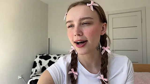 Lolatatee online show from 13, 3, 2026