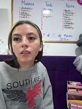   Nahomy online show from 12, 3, 2026