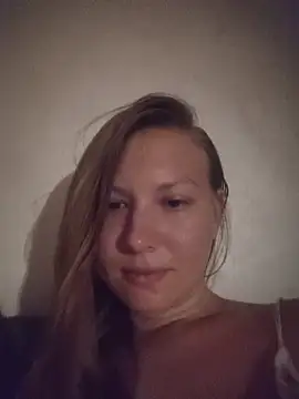 August Shine online show from 11, 6, 2026