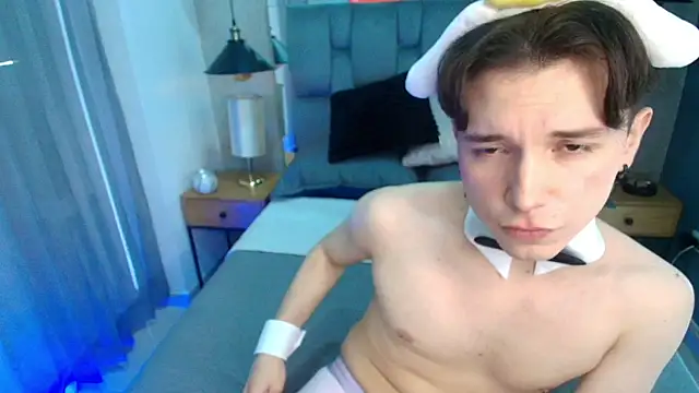 hollannd  online show from 4, 4, 2026