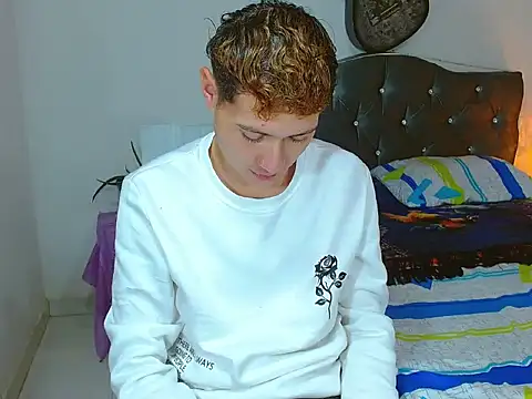  Santi2 online show from 7, 4, 2026