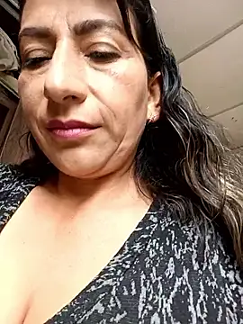 Lucia Rios online show from 12, 4, 2026