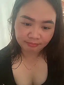 Snapshot of E-ll-A01 chatting on 2, 3, 2026 E-ll-A01 online show from 2, 3, 2026