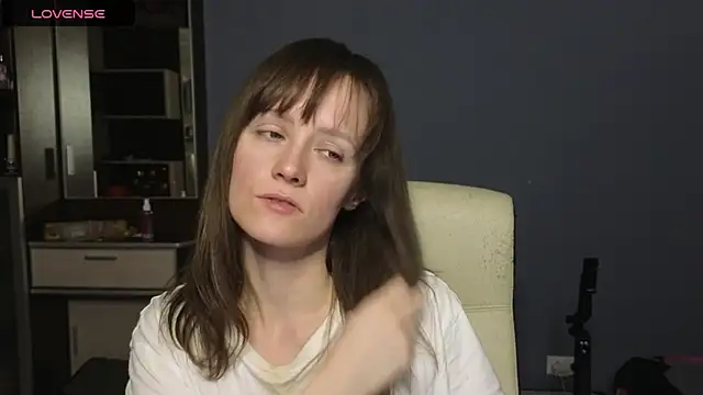 Tender Swan online show from 24, 4, 2026