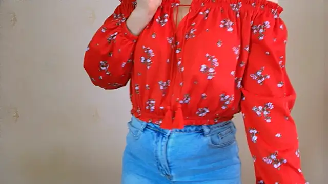 Snapshot of Inessa_beauty chatting on 19, 5, 2026 Inessa beauty online show from 19, 5, 2026