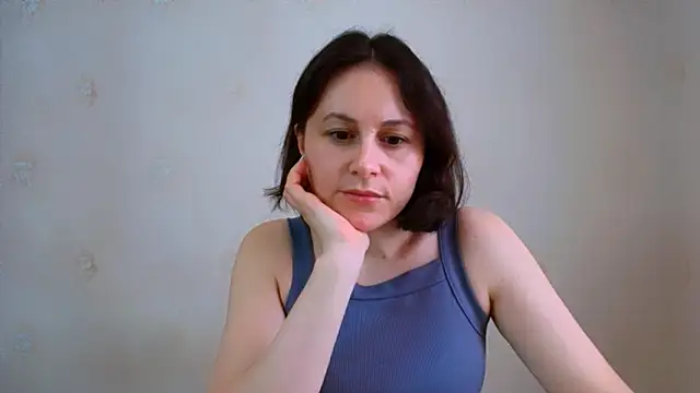 Snapshot of Inessa_beauty chatting on 3, 6, 2026 Inessa beauty online show from 3, 6, 2026