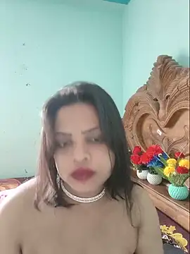 Snapshot of Beauty-3 chatting on 28, 5, 2026 Beauty-3 online show from 28, 5, 2026